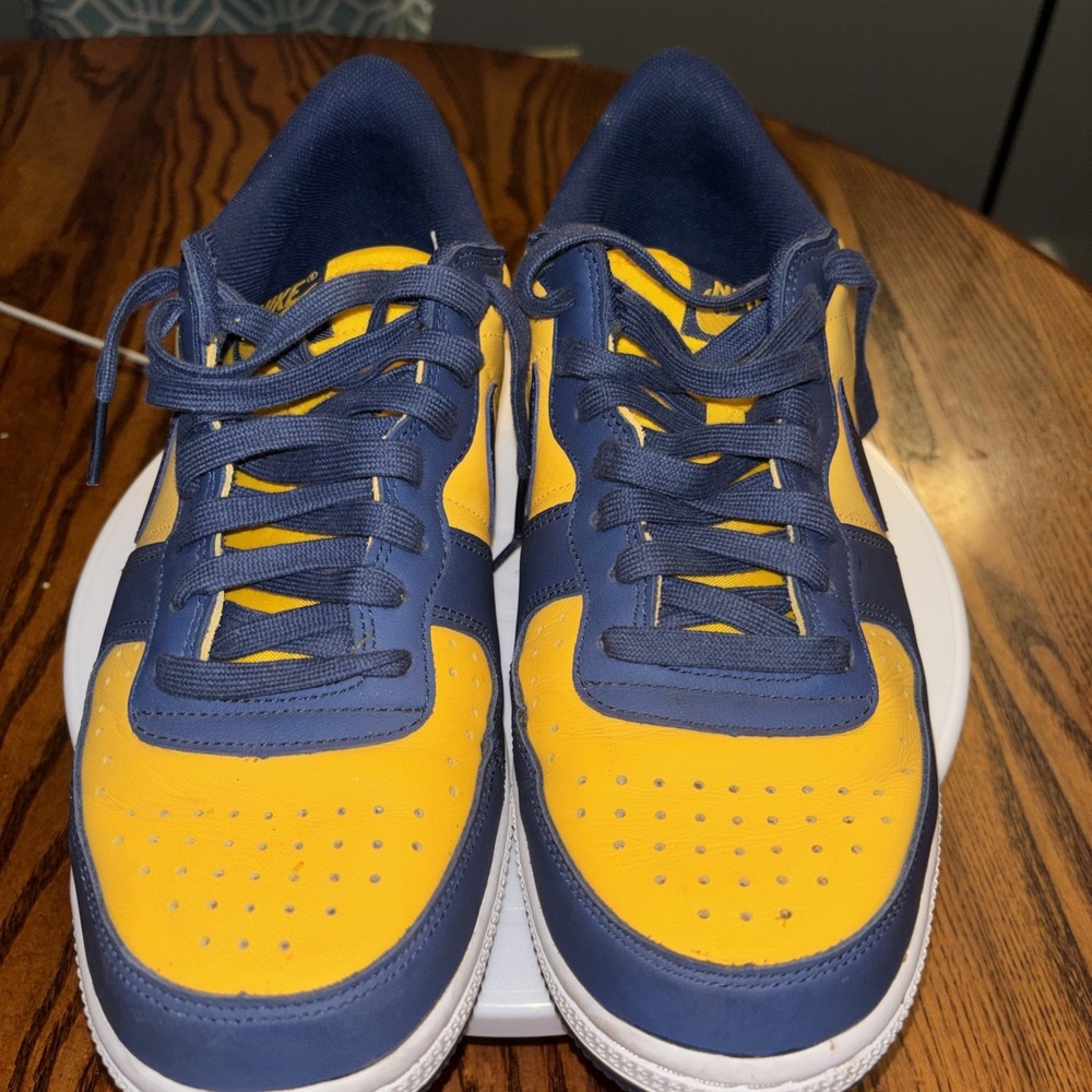 Nike Dunk Low Men's Athletic Yellow Blue Leather Shoes Size 10